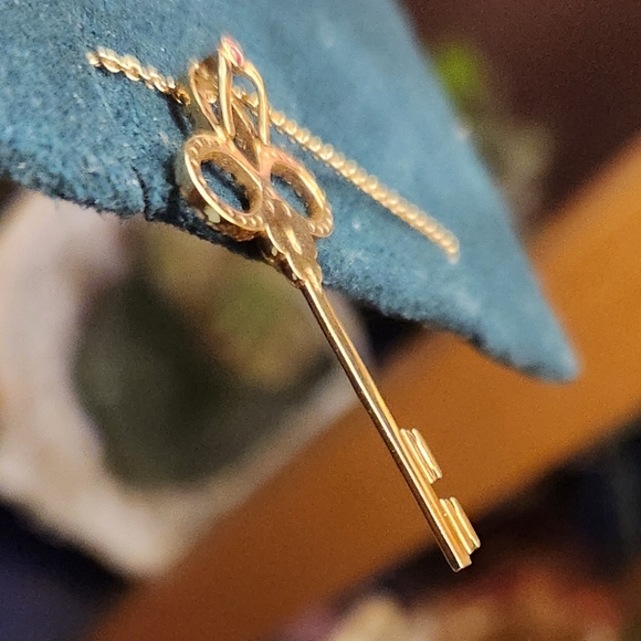 ROBERTO COIN HTF 18kt Gold Chain KEY Pendant .21 kt Diamonds 16" Necklace - Picture 12 of 12